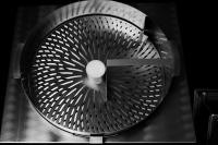 Grate for trimming cannabis and hemp buds